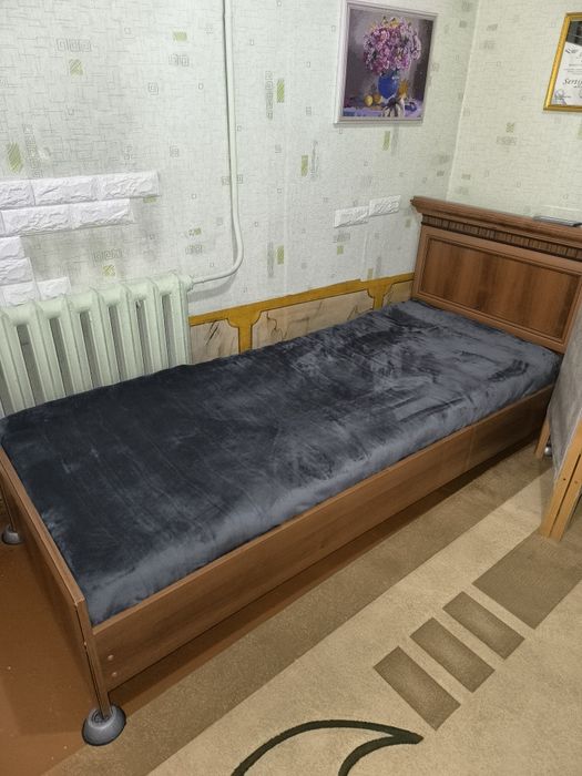 Продаю бу мебель...в хорошие состоянии 10 та предмет-для зала, спальни