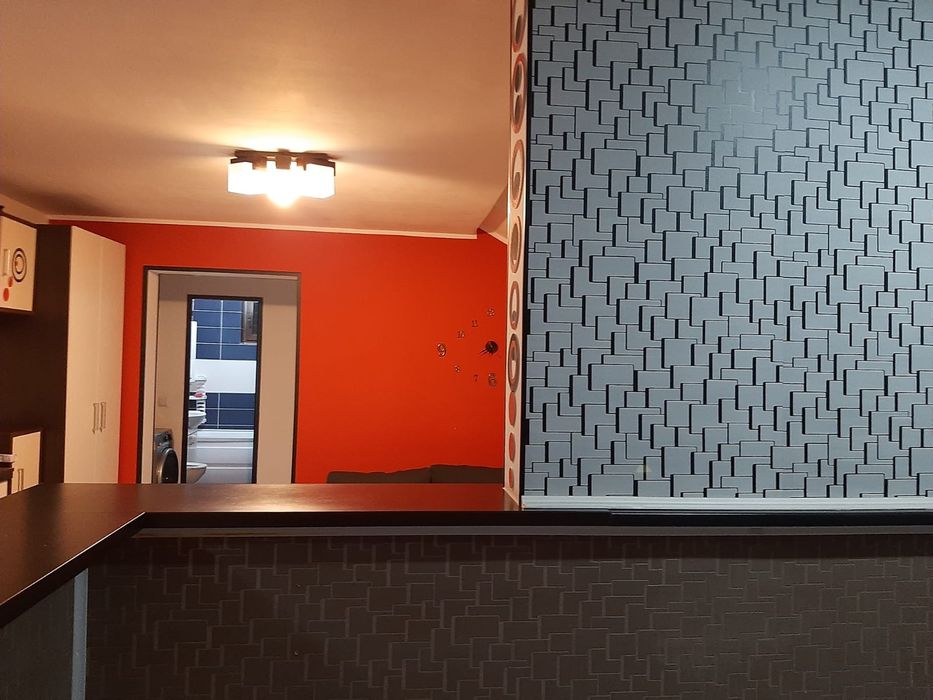 Închiriez apartament