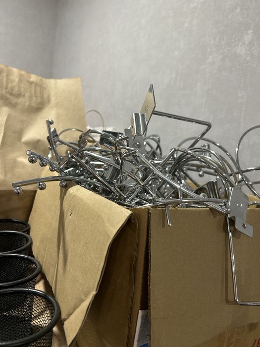 Продам крючки вешалки для экономпанели