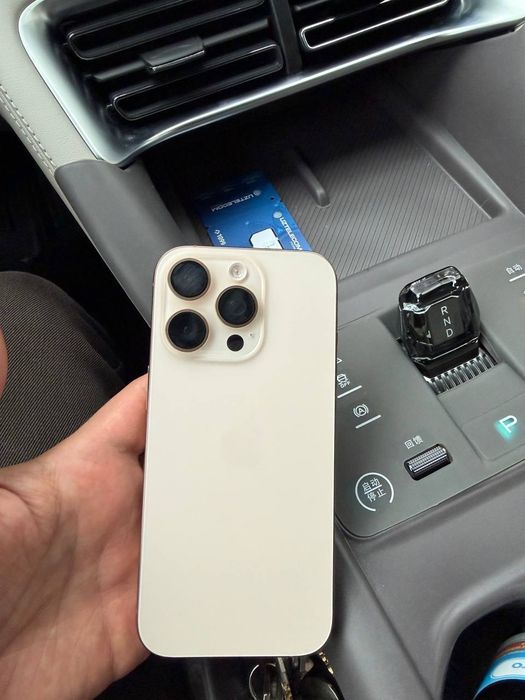 iPhone 16 pro 256GB Desert Titanium sim