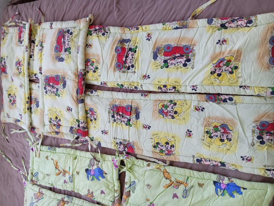 Два комплекта обикокници за бебешко лего + възглавничка.