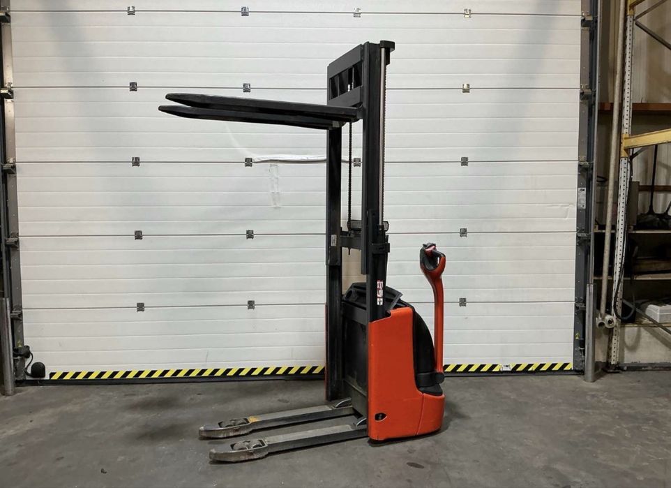 Liza electrica Linde L12  2015