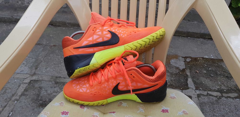 Оригинални маратонки Nike Zoom Cage 2