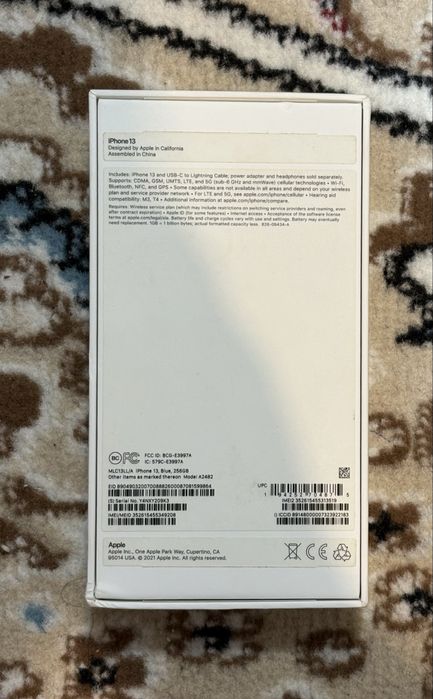 Коробка айфон 13 көк түсті