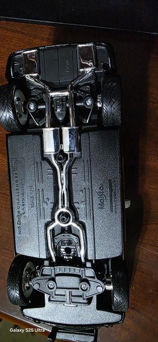 модели в масштабе 1:18.