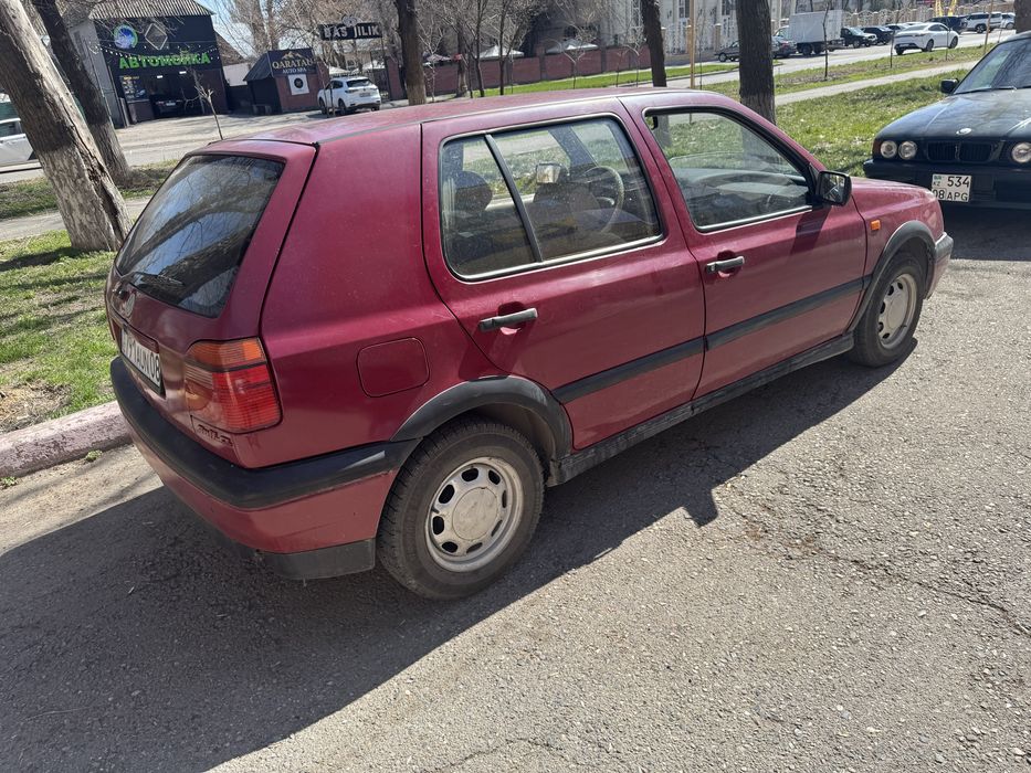 Продаю гольф 3  1.8 моно