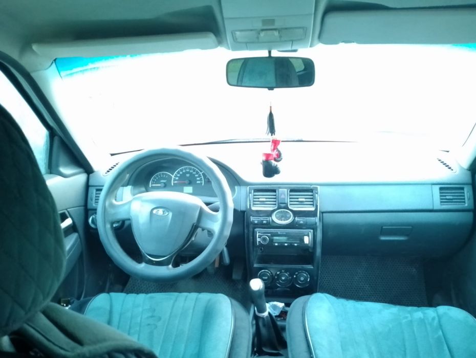 Продам машину приора