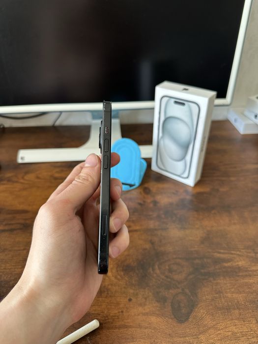 Iphone 15 (256 gb) айфон