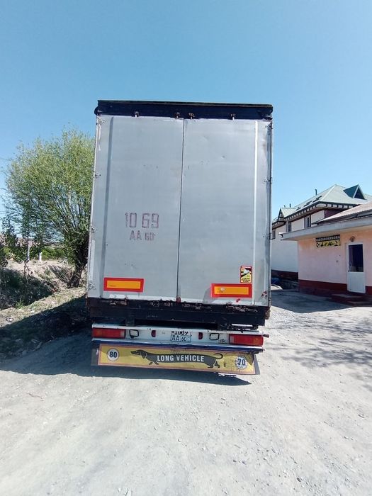 Прицеп Schwarzmuller Сотилади