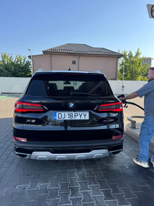 Bara fata bara spate praguri grila volan si airbag bmw x5  g05