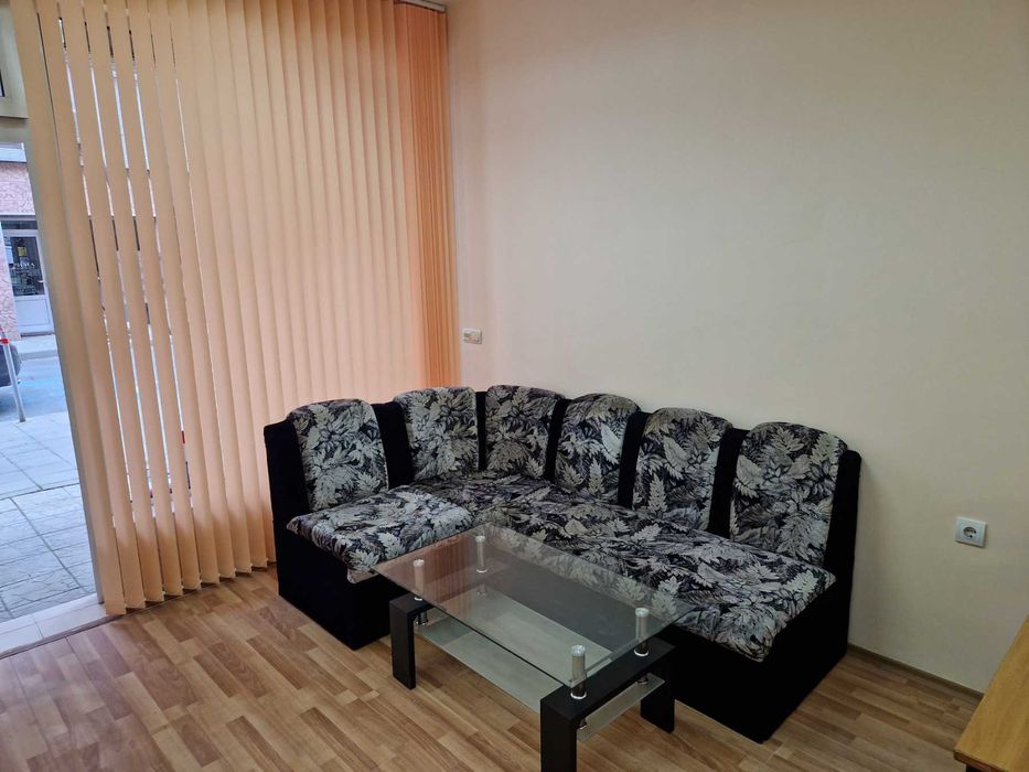 Дава се под наем Офис в Бургас, Център - 40 кв.м за 200 € - Снимка #6
