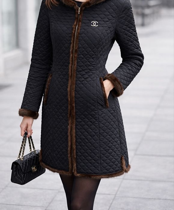 Мини пальтишко стеганное