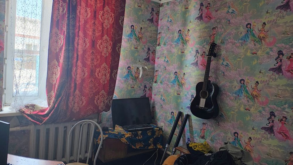 Продается дом на два хозяина.