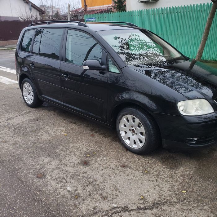 Vând vw Touran dsg