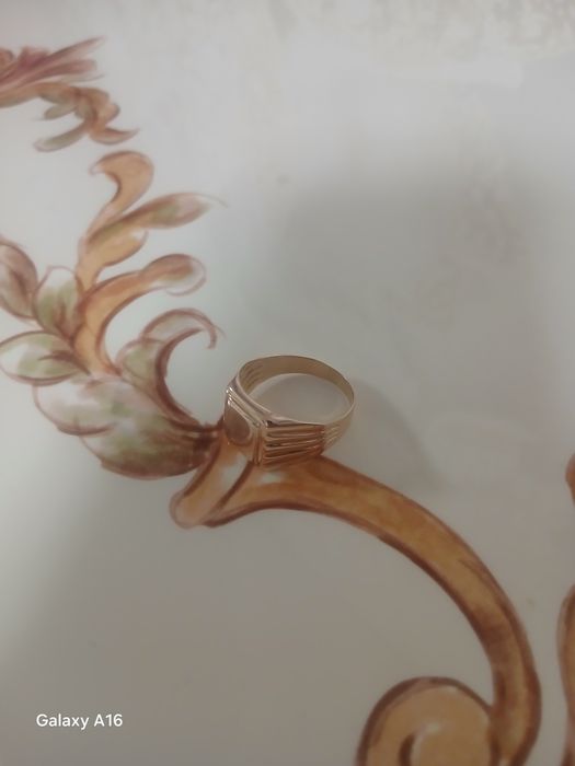 Продам перстень мужской размер 21