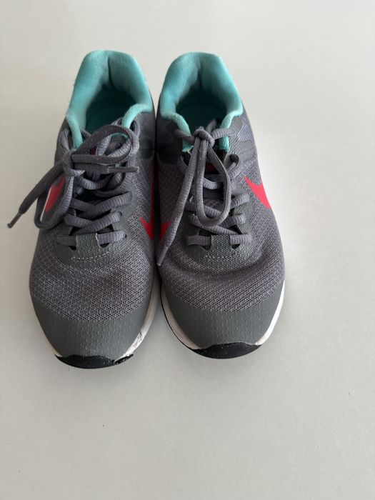 Маратонки NiKE