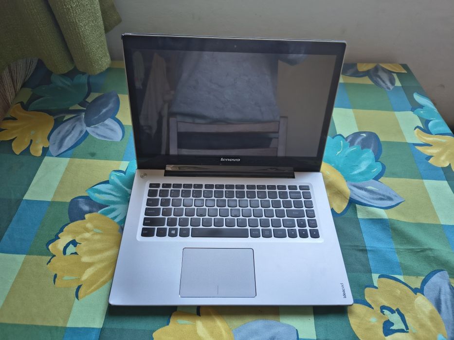 Lenovo Ideapad U430 Touchscreen, i7-4500, SDD, 8GB RAM, Lighted Keys