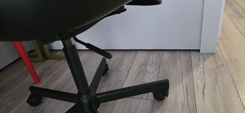 Продам кресло Ikea