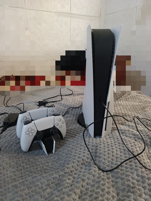 Продам PlayStation 5