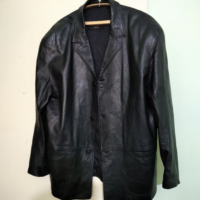 Фирменные кожаные куртки.