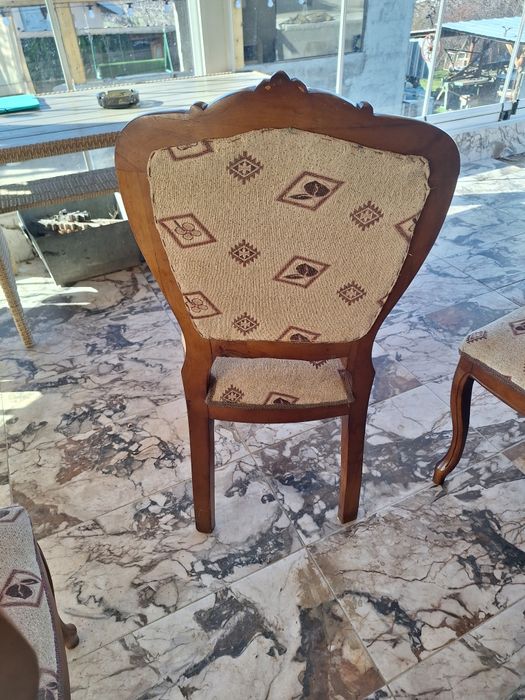 Четири стола от масив