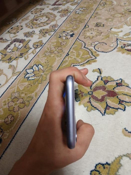 Срочно продам iPhone 11 64GB