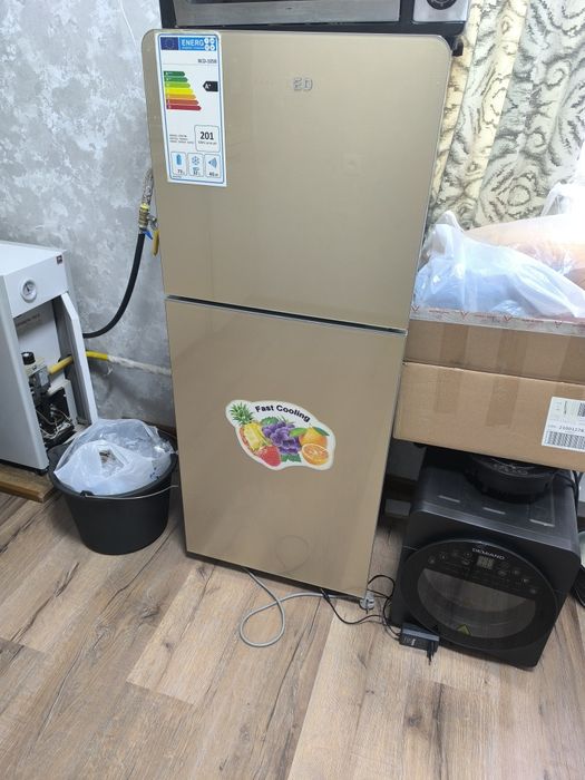 Продам холодильник