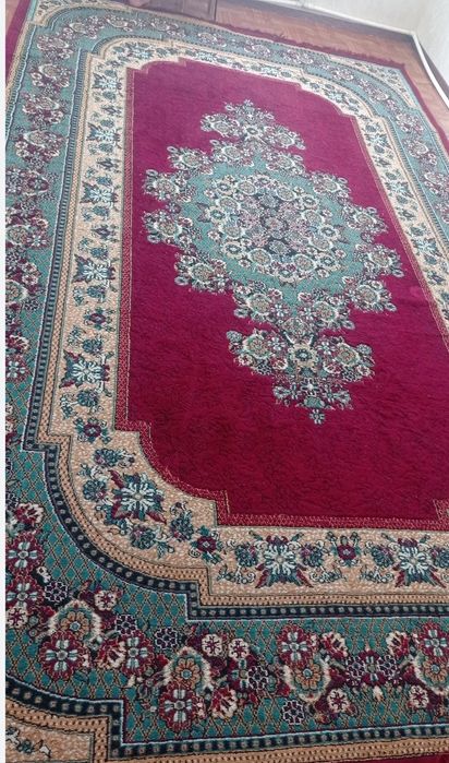 Мадонна гилам срочно сотилади!