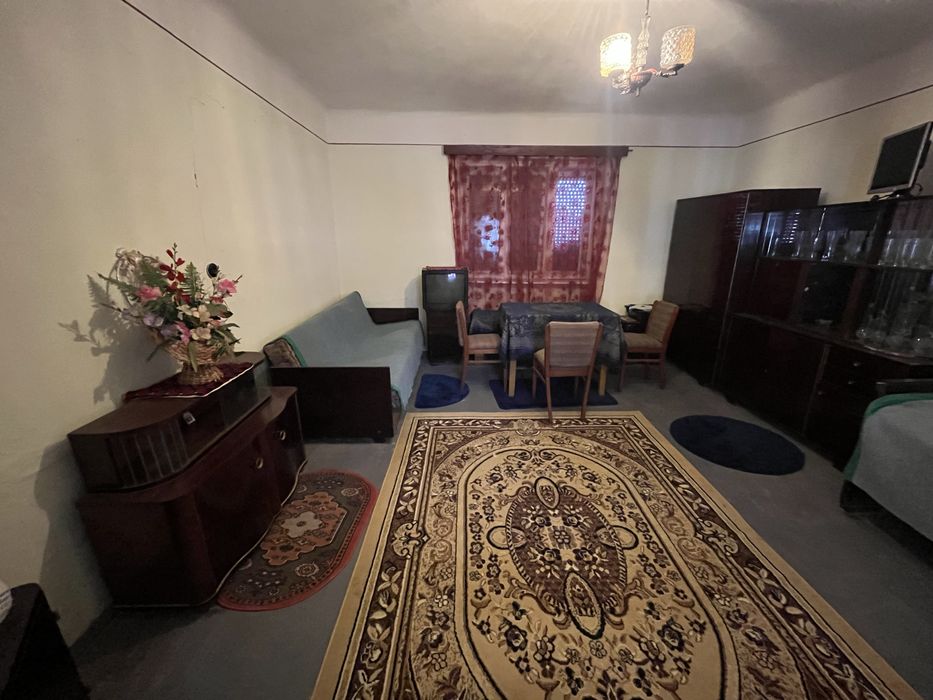 Casa de vanzare sat Petrani