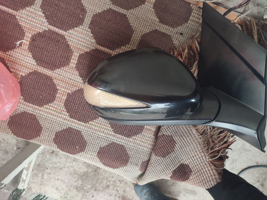 Огледалo ляво дясно  Honda Civic монтиране