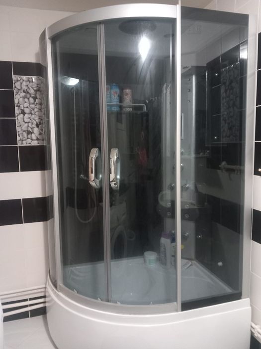Vând cabina de dus cu hidro masaj