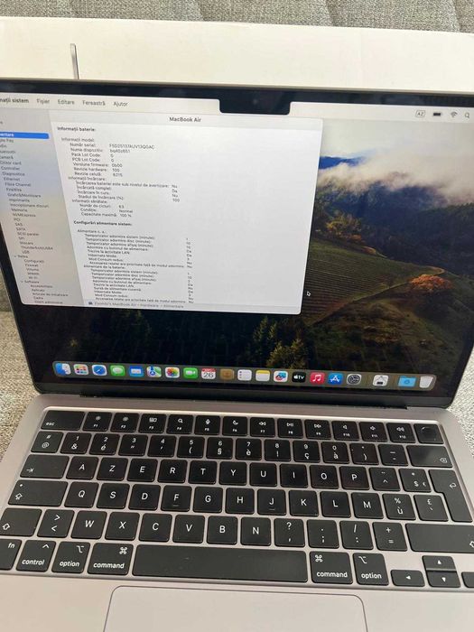 Vând Apple MacBook Air M2 – 13,6″ 8Gb Ram, 256 Gb