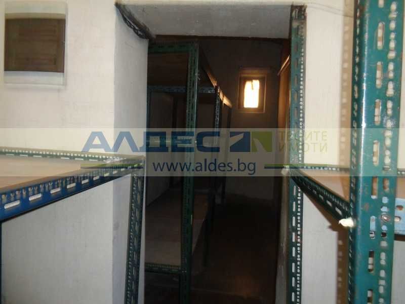 Отдава се дългосрочно магазин на бул. Стефан Стамболов!