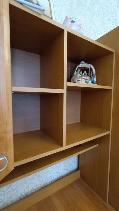 Компьютерный стол, шкаф, пенал