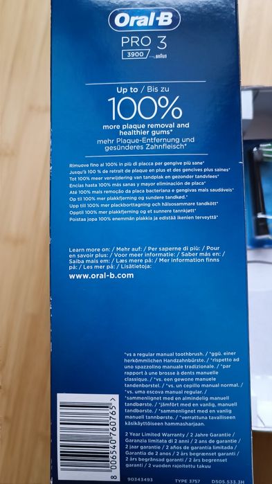 Електрическа четка за зъби Oral B Pro 3 3900