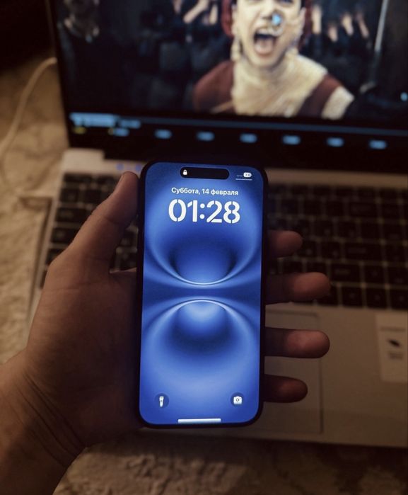 iPhone 16 с гаранти