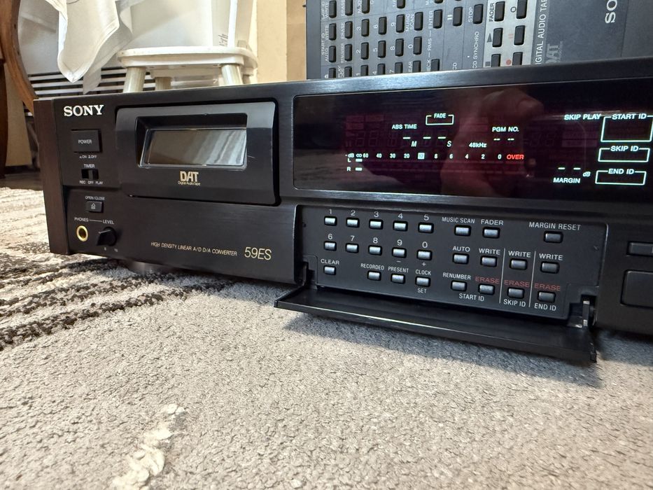 Sony DTC-59ES Качествен DAT