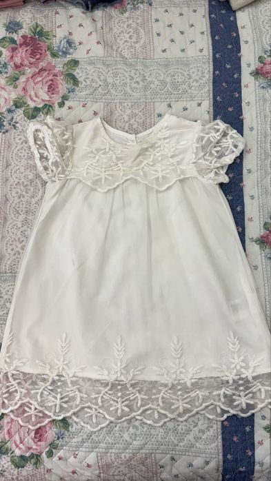 Продам детские вещи . Платья , рубашки.