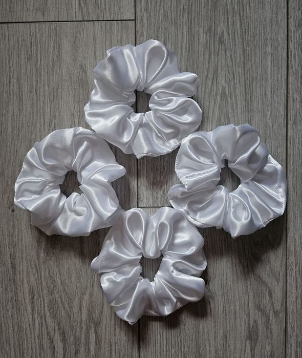 Скрънчи /ластак за коса/