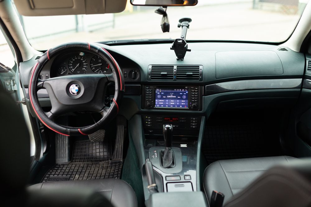 BMW 525D , Cutie AUTOMATA , rent a car / inchirieri auto baia mare