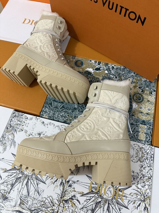 Дизайнерски боти New Season