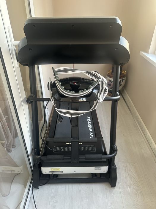 Беговая дорожка LifeGYM