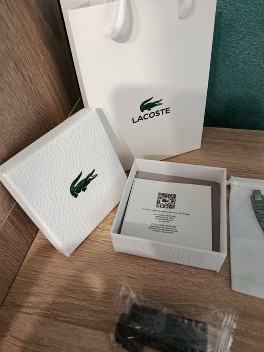 Bratara Lacoste noua