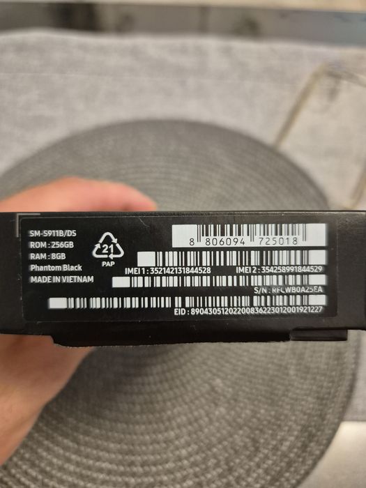 Samsung  Galaxy  S23! Супер запазен
