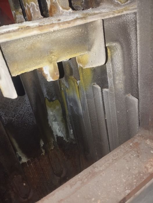 Чугунный катёл. Сделано в Ссср. Рабочий