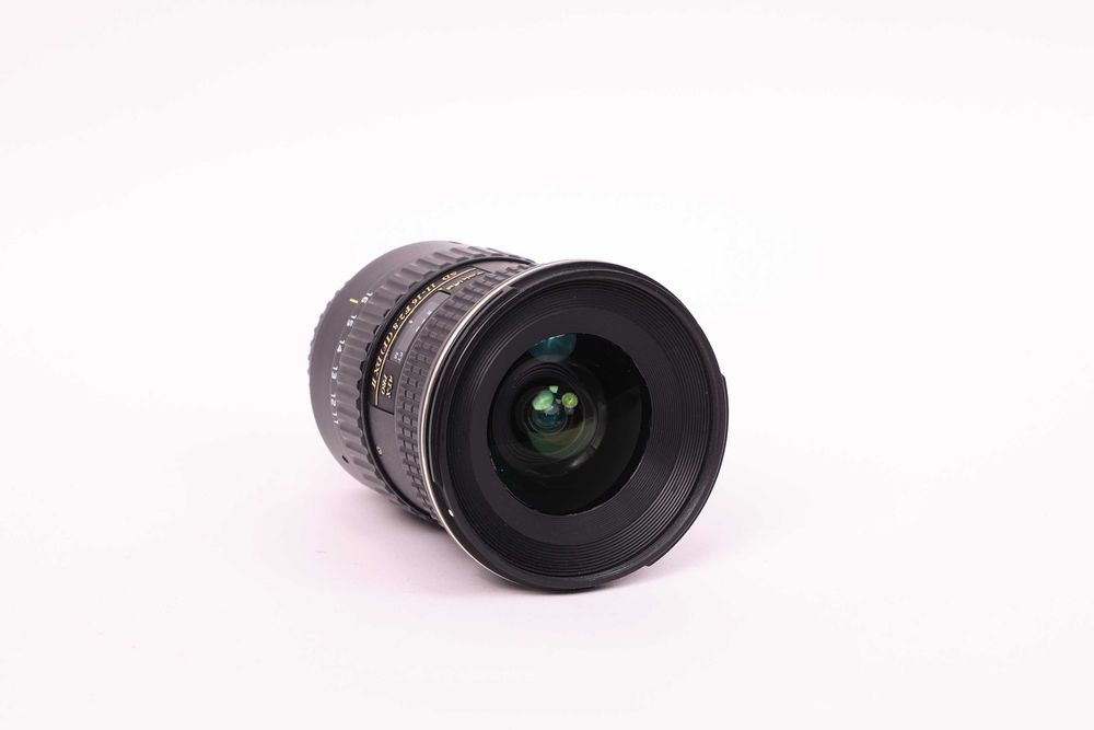 Tokina AT-X 116 f/2.8 PRO DX II (за части)