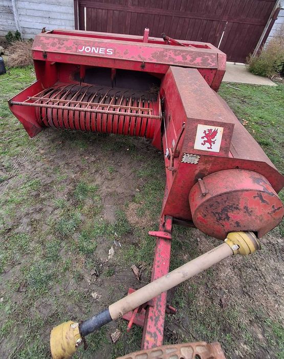 Vand balotera si masina de ingrasamant