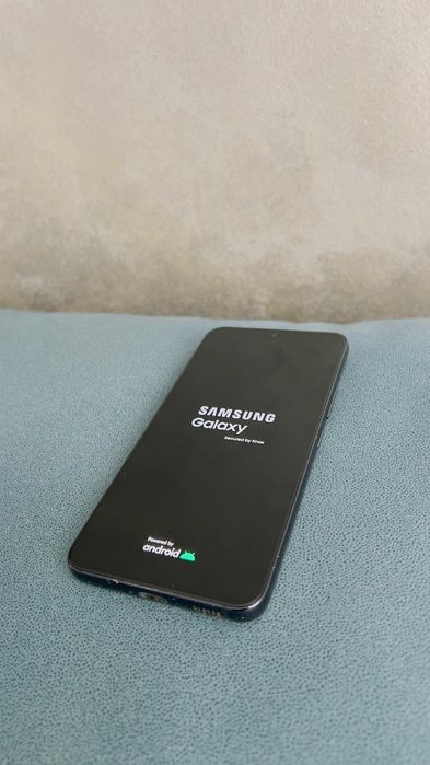 Vand telefon Samsung S22