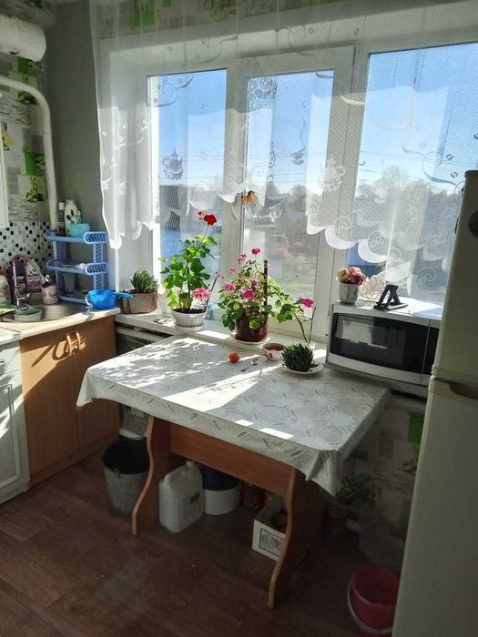 Продам 2х ком квартиру Якоре