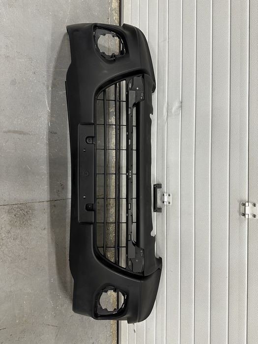 Решетка радиатора Паджеро Спорт 2